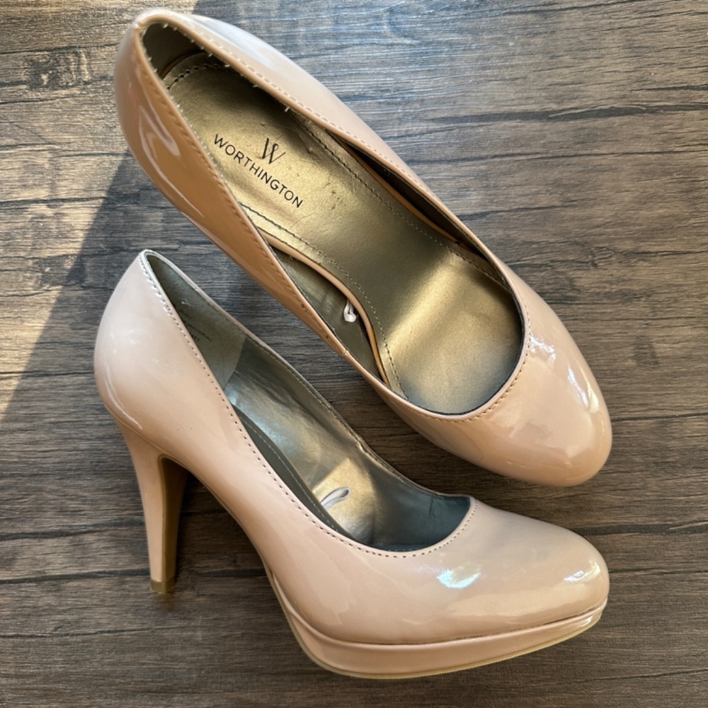 *WORTHINGTON* Lt. Pink Simple Heels Size 8